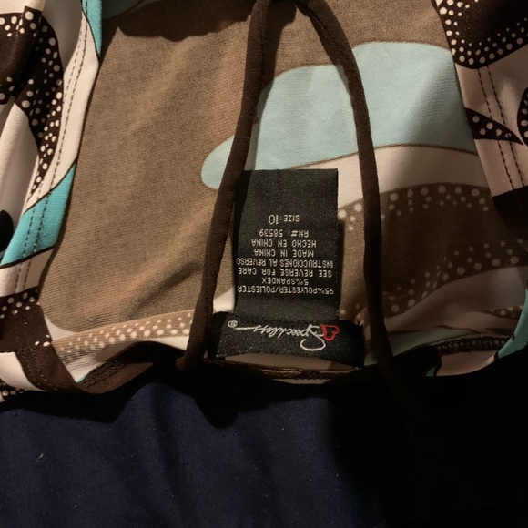 Dress from Speechless - Picture 2 of 3